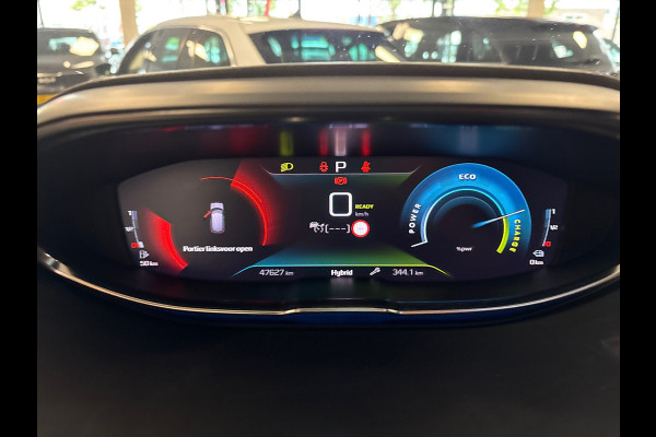 Peugeot 3008 1.6 HYbrid 225 GT/pano/navi/Focal audio/camera/cruise/masage/