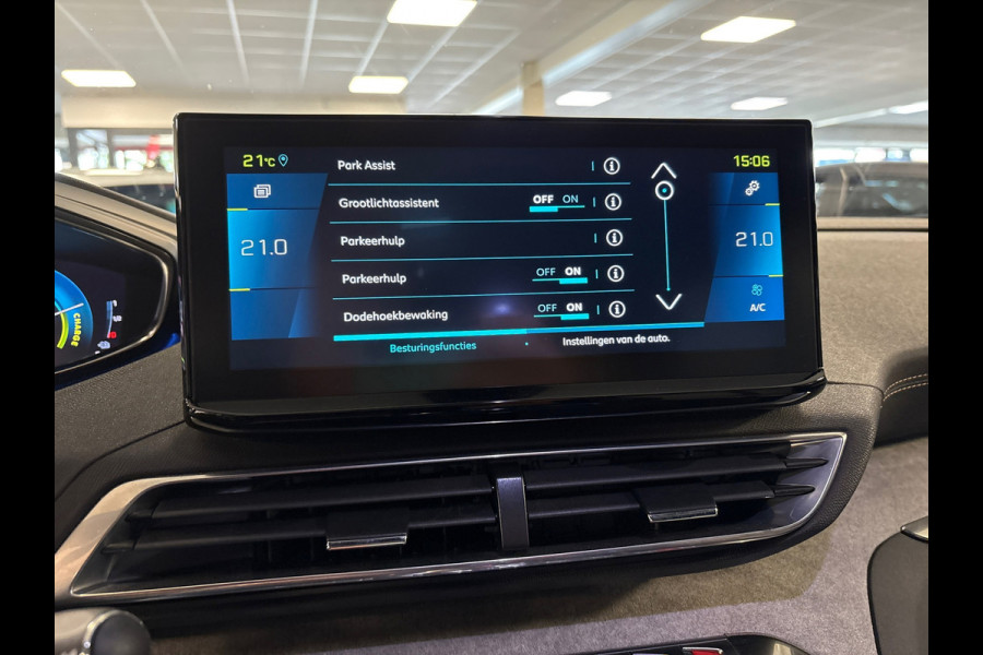 Peugeot 3008 1.6 HYbrid 225 GT/pano/navi/Focal audio/camera/cruise/masage/