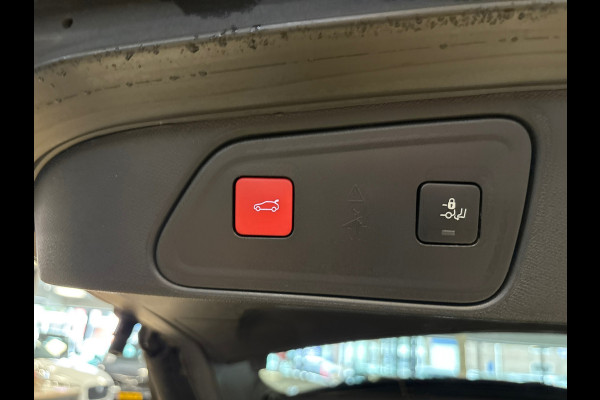 Peugeot 3008 1.6 HYbrid 225 GT/pano/navi/Focal audio/camera/cruise/masage/