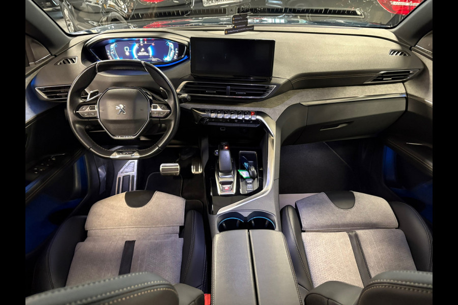 Peugeot 3008 1.6 HYbrid 225 GT/pano/navi/Focal audio/camera/cruise/masage/