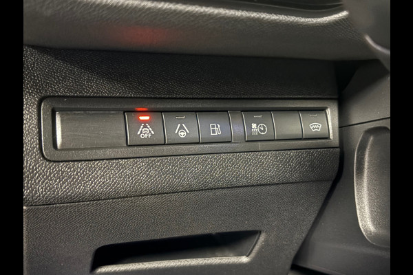Peugeot 3008 1.6 HYbrid 225 GT/pano/navi/Focal audio/camera/cruise/masage/