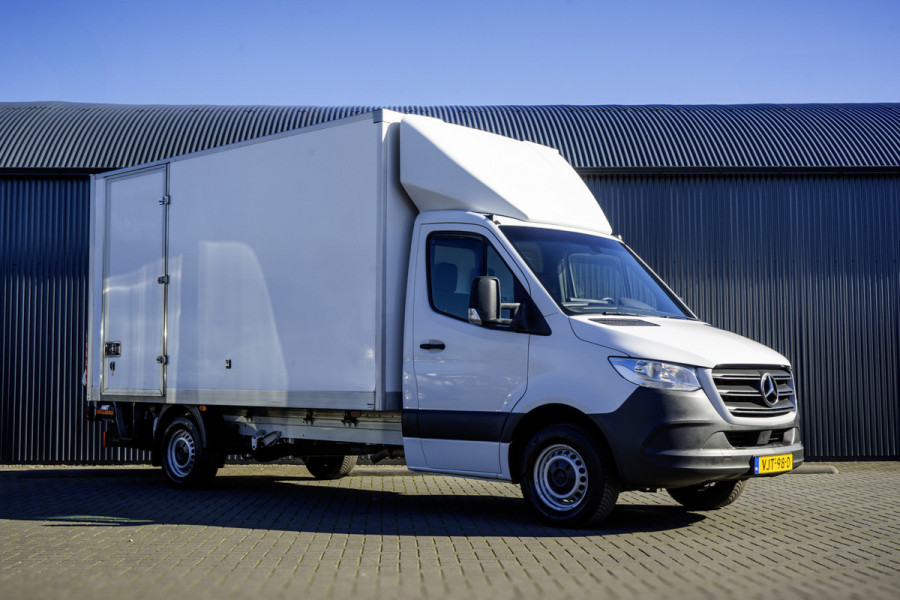 Mercedes-Benz Sprinter 314 CDI L3 Bakwagen met laadklep | Automaat | Mbux | Carplay | Camera | Navigatie | Climate | Cruise | Euro 6