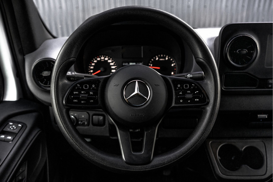 Mercedes-Benz Sprinter 314 CDI L3 Bakwagen met laadklep | Automaat | Mbux | Carplay | Camera | Navigatie | Climate | Cruise | Euro 6