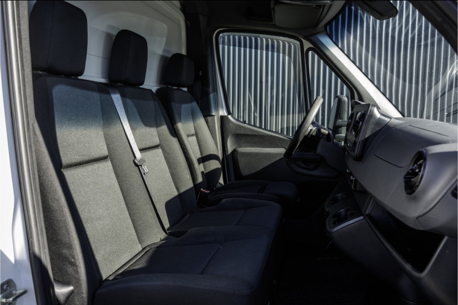 Mercedes-Benz Sprinter 314 CDI L3 Bakwagen met laadklep | Automaat | Mbux | Carplay | Camera | Navigatie | Climate | Cruise | Euro 6