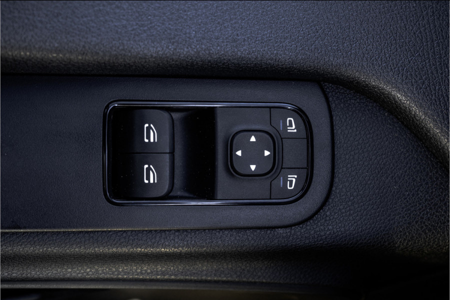 Mercedes-Benz Sprinter 314 CDI L3 Bakwagen met laadklep | Automaat | Mbux | Carplay | Camera | Navigatie | Climate | Cruise | Euro 6