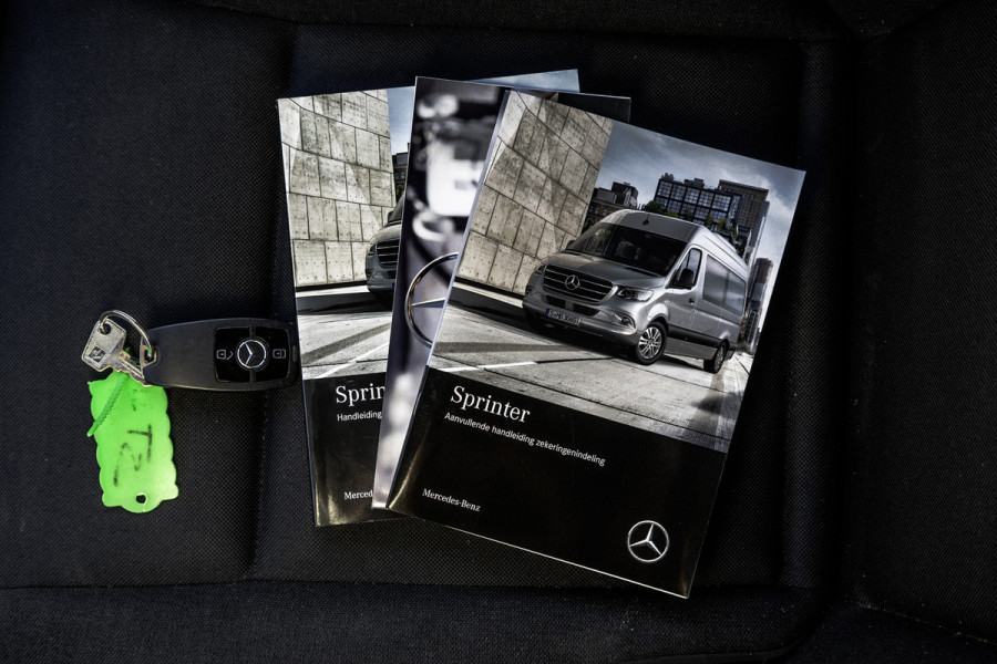 Mercedes-Benz Sprinter 314 CDI L3 Bakwagen met laadklep | Automaat | Mbux | Carplay | Camera | Navigatie | Climate | Cruise | Euro 6