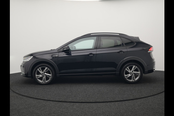 Volkswagen Taigo TSI 2 x R-Line 110pk DSG Dealer O.H | IQ Light | Adaptive Cruise | Camera | Alcantara Sportstoelen Verwarmd | Keyless | Virtual | Apple Carplay | DAB | 17"L.M |