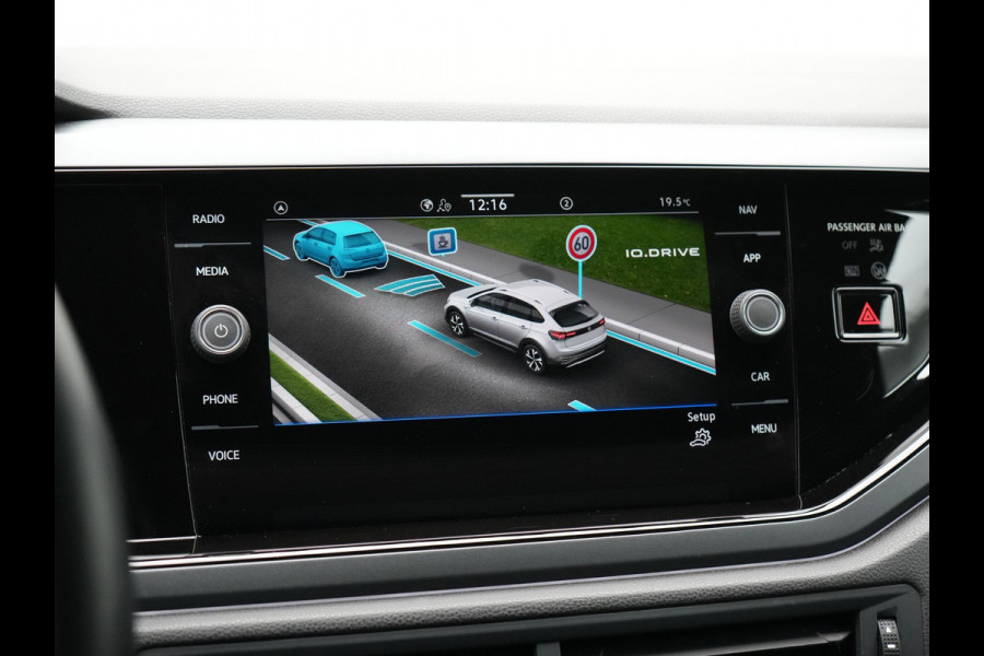 Volkswagen Taigo TSI 2 x R-Line 110pk DSG Dealer O.H | IQ Light | Adaptive Cruise | Camera | Alcantara Sportstoelen Verwarmd | Keyless | Virtual | Apple Carplay | DAB | 17"L.M |