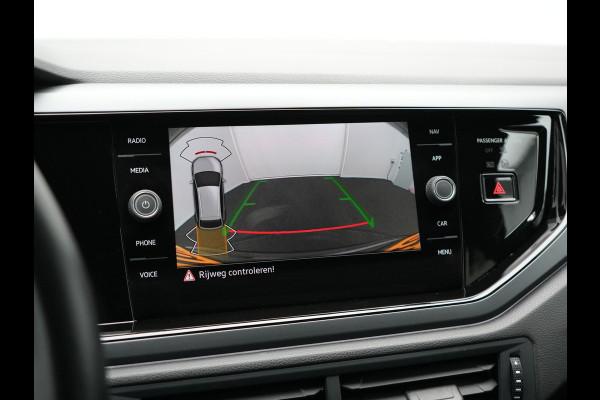 Volkswagen Taigo TSI 2 x R-Line 110pk DSG Dealer O.H | IQ Light | Adaptive Cruise | Camera | Alcantara Sportstoelen Verwarmd | Keyless | Virtual | Apple Carplay | DAB | 17"L.M |