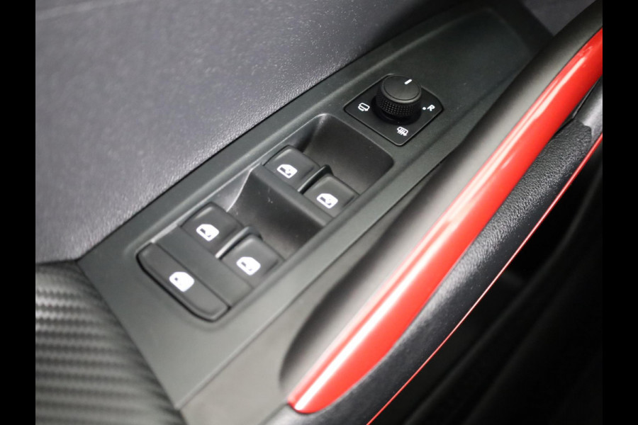 Škoda Fabia 1.0 TSI Monte Carlo 95 pk | Verlengde garantie |  Navigatie via App | Parkeersensoren | Achteruitrijcamera | Autom. airco | Stoelverwarming |