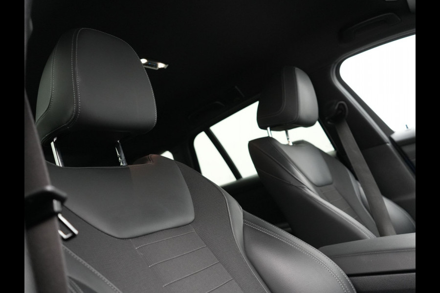 BMW 3 Serie Touring 330e Sportline Plug In Hybrid 293pk Dealer O.H PHEV | Adaptive Cruise | 360 Camera | Head Up | Laser LED | Keyless | Sportstoelen Verwarmd | M Sportstuur | 18"L.M | Apple Carplay |