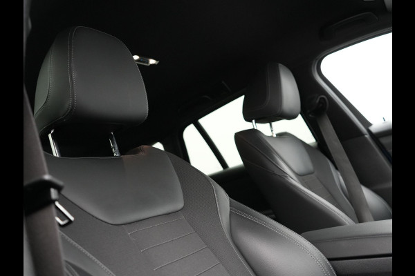 BMW 3 Serie Touring 330e Sportline Plug In Hybrid 293pk Dealer O.H PHEV | Adaptive Cruise | 360 Camera | Head Up | Laser LED | Keyless | Sportstoelen Verwarmd | M Sportstuur | 18"L.M | Apple Carplay |