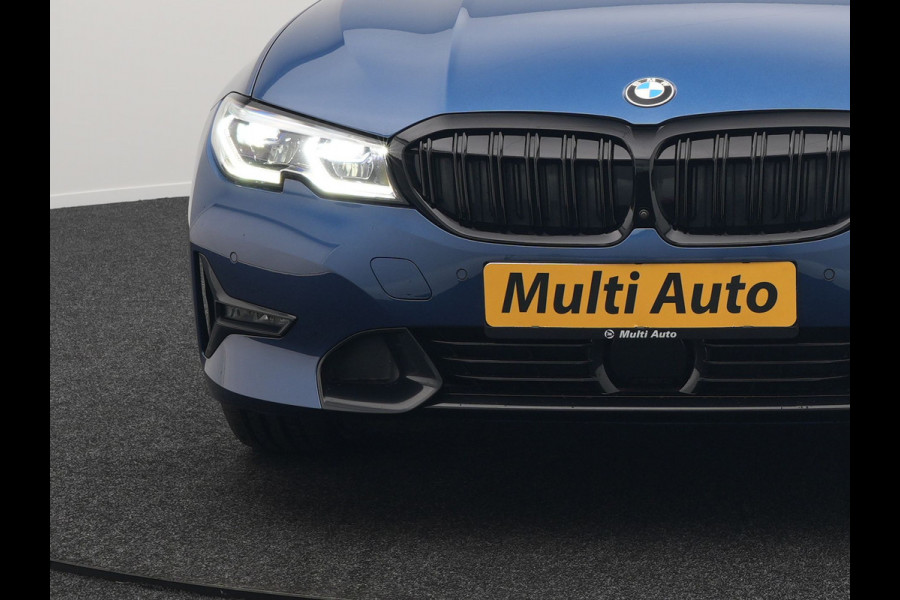 BMW 3 Serie Touring 330e Sportline Plug In Hybrid 293pk Dealer O.H PHEV | Adaptive Cruise | 360 Camera | Head Up | Laser LED | Keyless | Sportstoelen Verwarmd | M Sportstuur | 18"L.M | Apple Carplay |