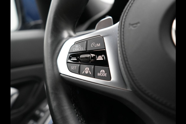 BMW 3 Serie Touring 330e Sportline Plug In Hybrid 293pk Dealer O.H PHEV | Adaptive Cruise | 360 Camera | Head Up | Laser LED | Keyless | Sportstoelen Verwarmd | M Sportstuur | 18"L.M | Apple Carplay |