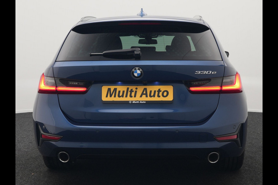 BMW 3 Serie Touring 330e Sportline Plug In Hybrid 293pk Dealer O.H PHEV | Adaptive Cruise | 360 Camera | Head Up | Laser LED | Keyless | Sportstoelen Verwarmd | M Sportstuur | 18"L.M | Apple Carplay |