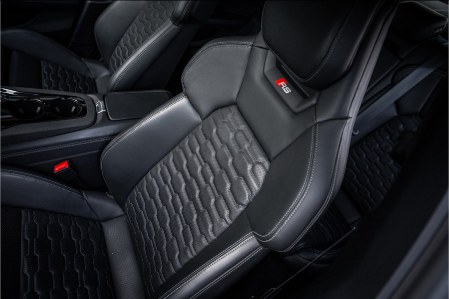 Audi e-tron GT RS 93 kWh - Panorama | B&O | Carbon | Massage | Stoelkoeling | Luchtvering