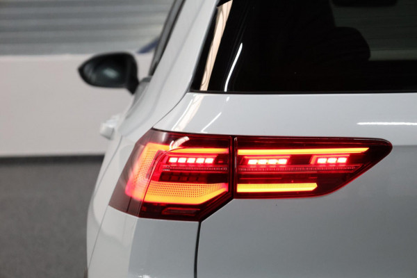 Volkswagen Golf 2.0 TSI R 4Motion 320+PK AKRAPOVIC/IQ+LED/VIRTUAL/PANO/LEER+S.VERKOELING+MEMORY/19"/CAM/LINE/ACC/12 MND GARANTIE!