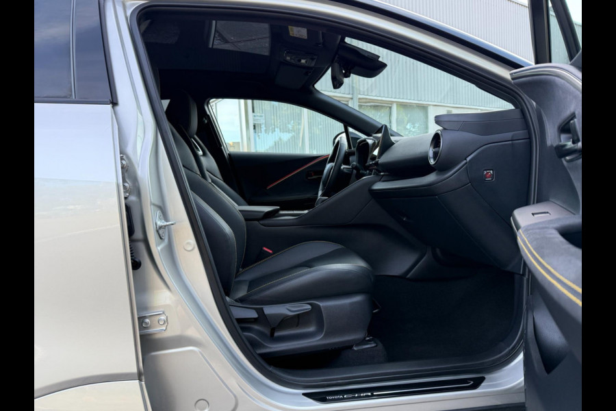 Toyota C-HR 2.0 Plug-in Hybrid 220 Première Edition SPORT 2024 PANO LUXE