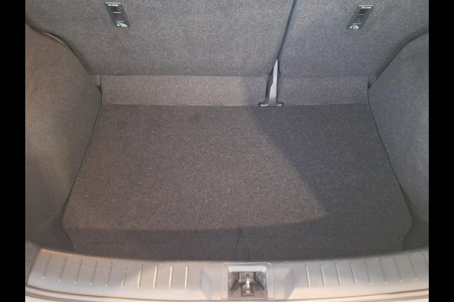 Nissan Pulsar 1.2 DIG-T Tekna  | volleder | stoelverwarming | navigatie | blind-spot | LED | keyless