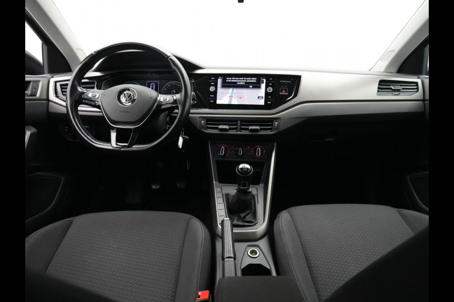 Volkswagen Polo 1.0 MPI 80pk Comfortline Navigatie Carplay Cruise 111