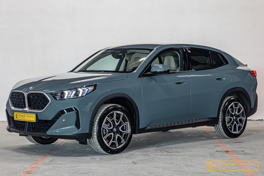 BMW X2 SDrive20i Launch Edition|Laser|Cam|Fabrieksgarantie