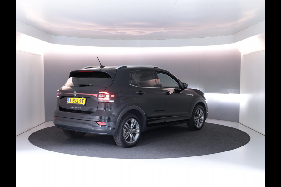 Volkswagen T-Cross 1.0 TSI Style Business R 110 pk Automaat (DSG) | Navigatie | Parkeersensoren | Achteruitrijcamera | Adaptieve cruise control | Voll. digitaal instrumentenpaneel |