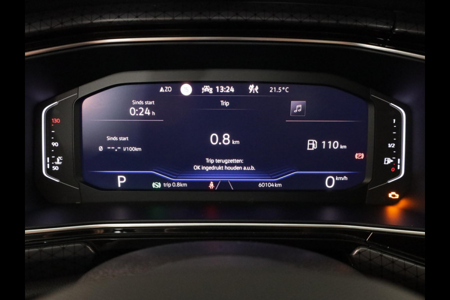 Volkswagen T-Cross 1.0 TSI Style Business R 110 pk Automaat (DSG) | Navigatie | Parkeersensoren | Achteruitrijcamera | Adaptieve cruise control | Voll. digitaal instrumentenpaneel |
