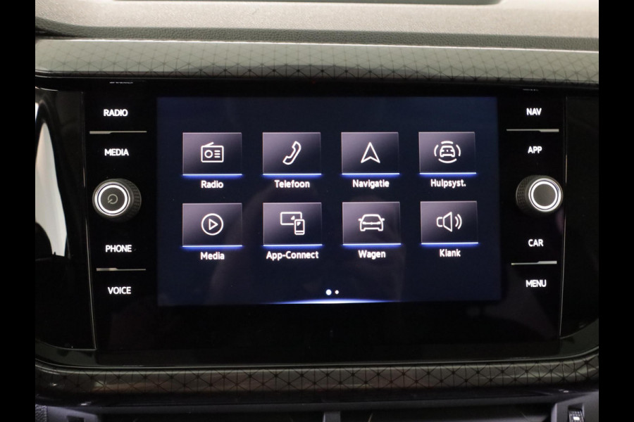 Volkswagen T-Cross 1.0 TSI Style Business R 110 pk Automaat (DSG) | Navigatie | Parkeersensoren | Achteruitrijcamera | Adaptieve cruise control | Voll. digitaal instrumentenpaneel |
