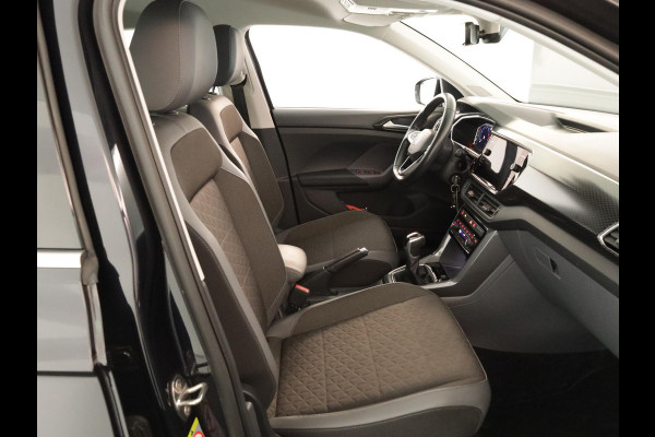 Volkswagen T-Cross 1.0 TSI Style Business R 110 pk Automaat (DSG) | Navigatie | Parkeersensoren | Achteruitrijcamera | Adaptieve cruise control | Voll. digitaal instrumentenpaneel |