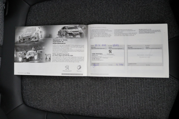 Peugeot 3008 1.2 PureTech Allure*NAVI*ECC*CRUISE*CARPLAY*