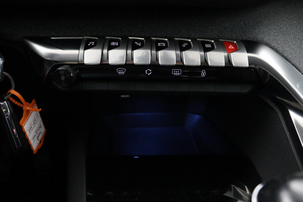 Peugeot 3008 1.2 PureTech Allure*NAVI*ECC*CRUISE*CARPLAY*