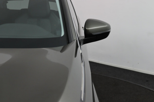 Peugeot 3008 1.2 PureTech Allure*NAVI*ECC*CRUISE*CARPLAY*