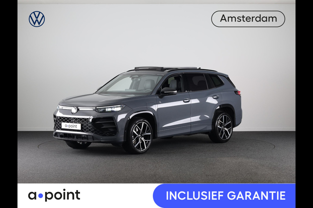Volkswagen Tayron 1.5 eHybrid R-Line Edition 204 PK | Automaat (DSG) | Panoramadak | Black Style | Leder interieur | Harman Kardon | 20 Inch Volkswagen Tayron 1.5 eHybrid R-Line Edition 204 PK | Automaat (DSG) | Panoramadak | Black Style | Leder interieur | Harman Kardon | 20 Inch