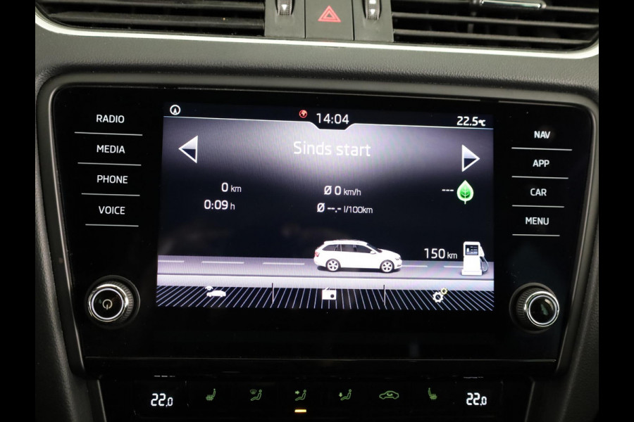 Škoda Octavia Combi 1.0 TSI Greentech Business Edition 115 pk | Navigatie | Trekhaak | Parkeersensoren achter | Apple Carplay/Android Auto | Autom. airco | Stoelverwarming |