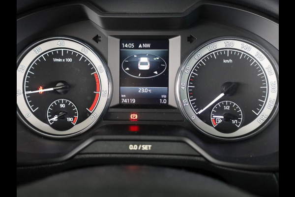 Škoda Octavia Combi 1.0 TSI Greentech Business Edition 115 pk | Navigatie | Trekhaak | Parkeersensoren achter | Apple Carplay/Android Auto | Autom. airco | Stoelverwarming |