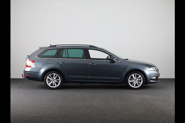 Škoda Octavia Combi 1.0 TSI Greentech Business Edition 115 pk | Navigatie | Trekhaak | Parkeersensoren achter | Apple Carplay/Android Auto | Autom. airco | Stoelverwarming |