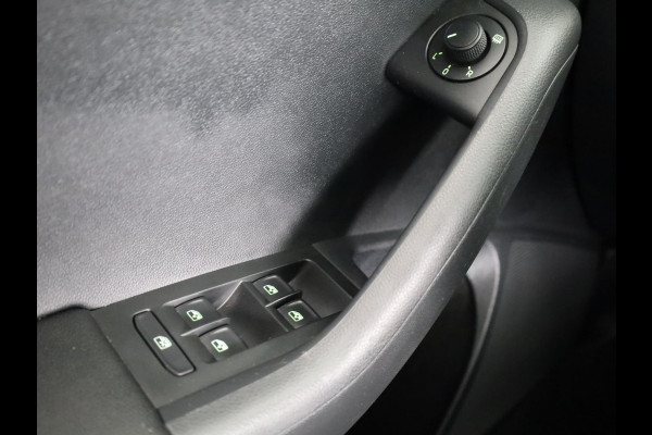 Škoda Octavia Combi 1.0 TSI Greentech Business Edition 115 pk | Navigatie | Trekhaak | Parkeersensoren achter | Apple Carplay/Android Auto | Autom. airco | Stoelverwarming |