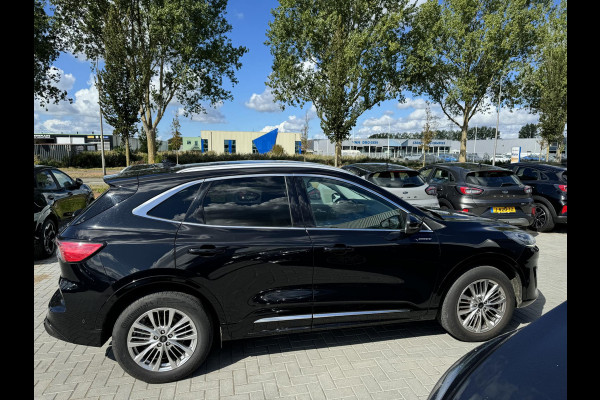 Ford Kuga 2.5 PHEV Vignale 225pk | Driver Assistance Pack | Wegklapbare Trekhaak | Winterpack | 1.500kg Trekgewicht | Slechts 22.000km |