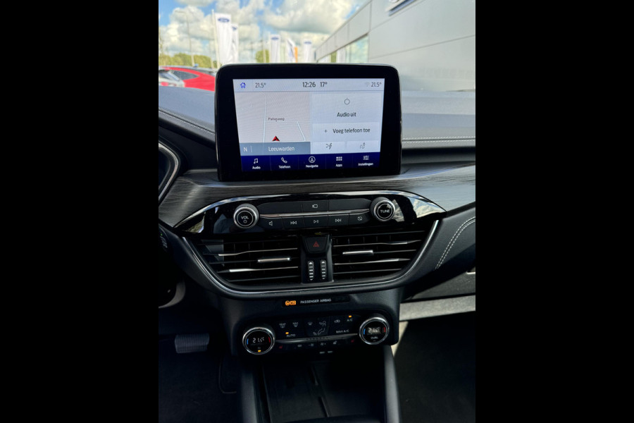 Ford Kuga 2.5 PHEV Vignale 225pk | Driver Assistance Pack | Wegklapbare Trekhaak | Winterpack | 1.500kg Trekgewicht | Slechts 22.000km |