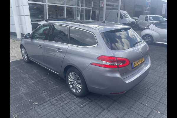 Peugeot 308 SW 1.2 PureTech Blue Lease Premium . Parkeersensoren . Panoramadak . Camera