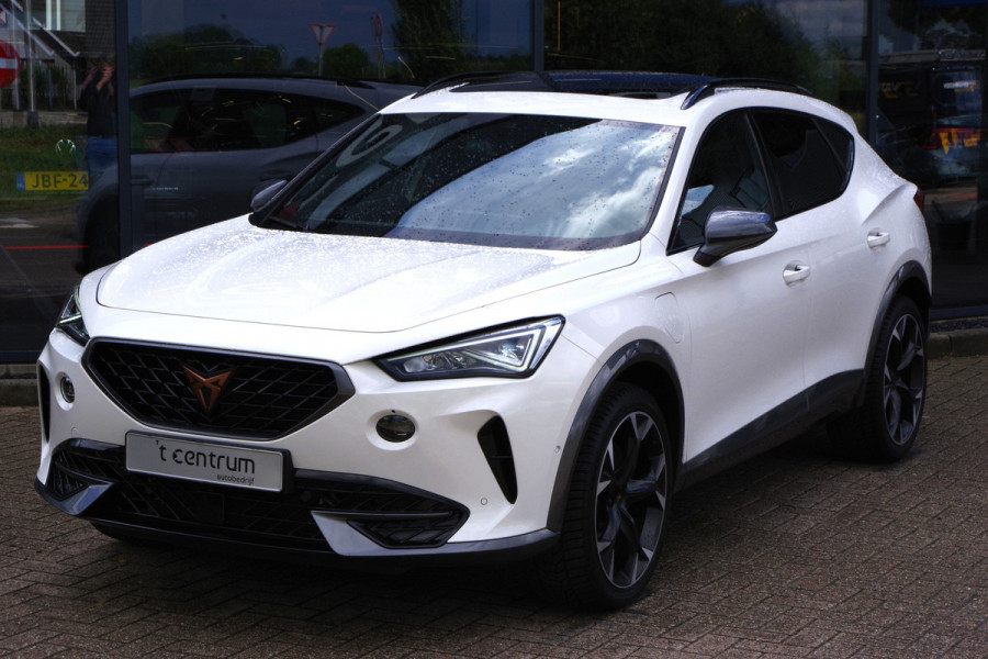 CUPRA Formentor 1.4 e-Hybrid VZ Performance 245 PK PHEV, Panoramadak, Adap. Cruise Control, Carplay