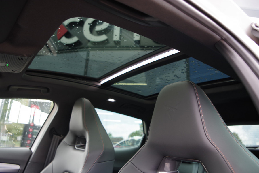CUPRA Formentor 1.4 e-Hybrid VZ Performance 245 PK PHEV, Panoramadak, Adap. Cruise Control, Carplay