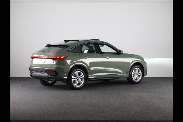 Audi Q5 Sportback 2.0 TFSI e-hybrid quattro S edition | Tech plus | Glazen panoramadak | Zwart pakket | Elektrische stoelen |