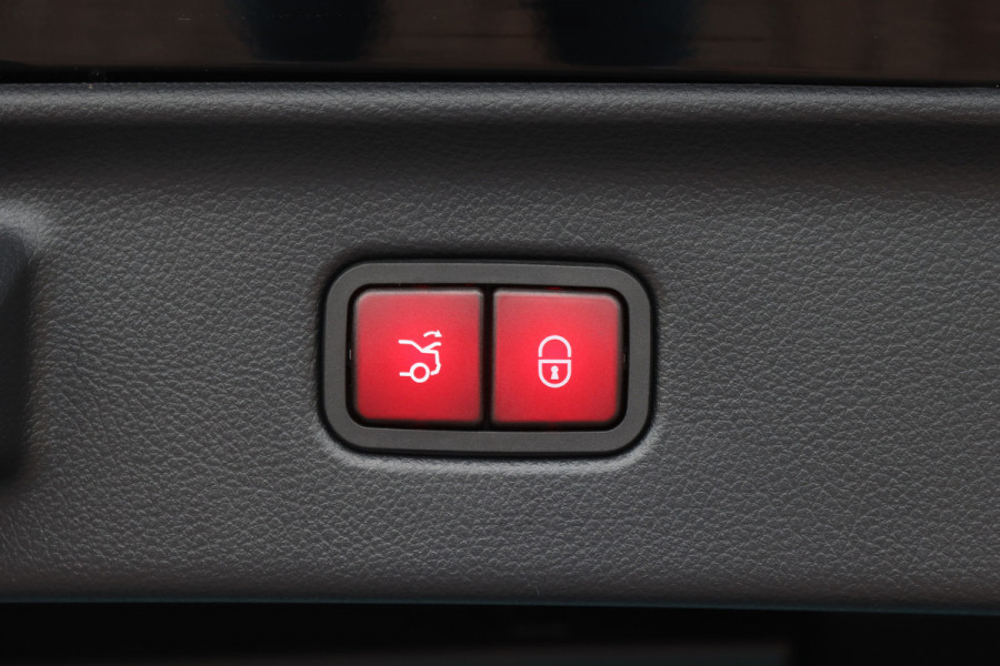 Mercedes-Benz S-Klasse AMG 63 S E Performance Aut9 | 802pk | Achterasbesturing | Distronic+ | Carbon | HUD | Chauffeurspakket | Entertainmentpakket Achter | Stoelventilatie V+A | Vlakkenverwarming | Zonweringspakket |