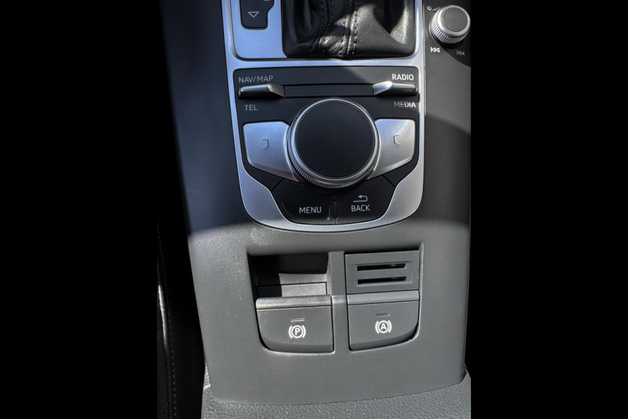 Audi A3 Sportback 30 TFSI Design Pro Line - Automaat I Leer I Navigatie I LED I PDC I Sport velgen I Dealer onderhouden