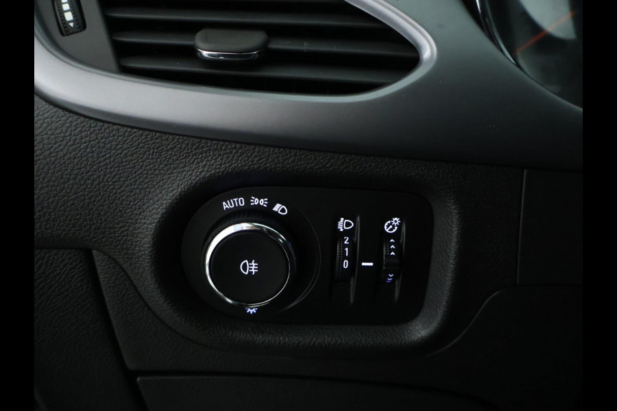 Opel Astra 1.0 Online Edition NAVI full map| PDC | Carplay