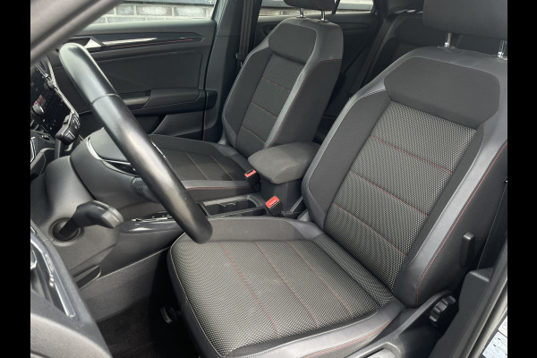Volkswagen T-Roc 1.5 TSI Sport LED | Trekhaak | Carplay | Camera | Virtual Cockpit | PDC