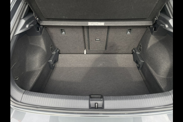Volkswagen T-Roc 1.5 TSI Sport LED | Trekhaak | Carplay | Camera | Virtual Cockpit | PDC
