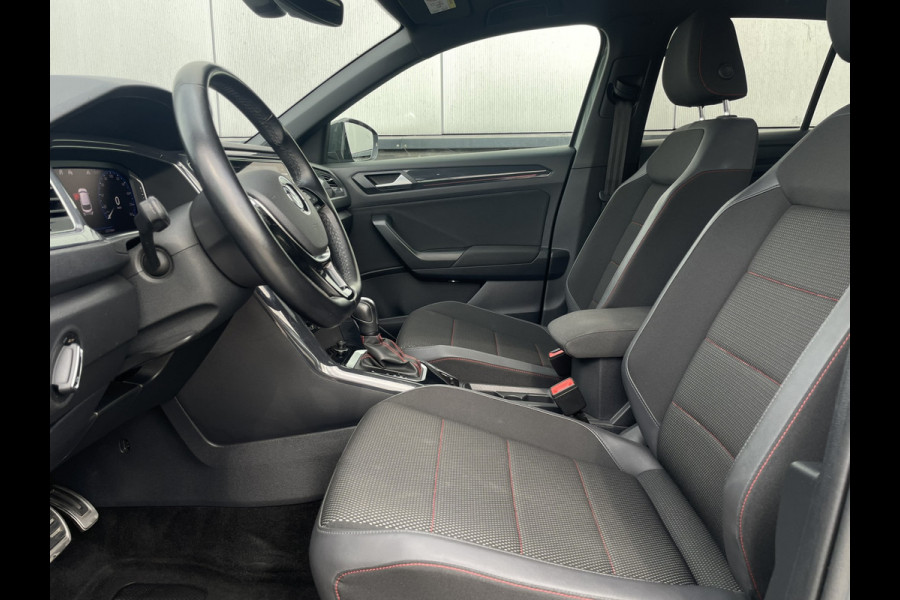 Volkswagen T-Roc 1.5 TSI Sport LED | Trekhaak | Carplay | Camera | Virtual Cockpit | PDC