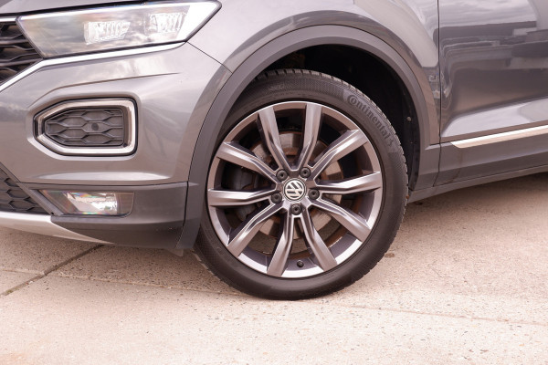 Volkswagen T-Roc 1.5 TSI Sport LED | Trekhaak | Carplay | Camera | Virtual Cockpit | PDC